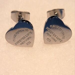 Petite Heart Earrings